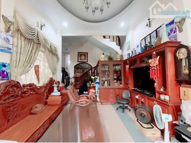 Quận Bình Thạnh-Nhà đẹp-Đường 10M-Giáp Q1-Bùi Đình Tuý-P24-145m2-7x24-4tầng-7PN - 3