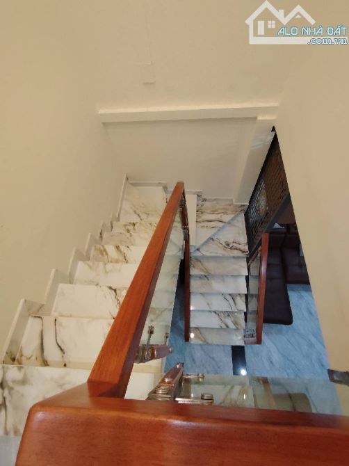 Nhà 1 sẹc-cách 2 căn ra Trần Xuân Soạn-Tân Hưng,2 tầng 36m2,nhỉnh 5 t/y - 3