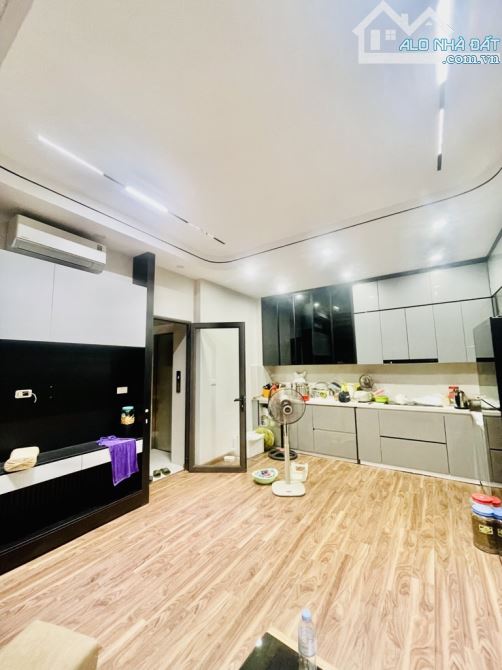 Bán Nhà P.Cổ Linh - View EON Long Biên: 38m2-6Tầng.Gía 8Tỷ Nhỉnh. - 3