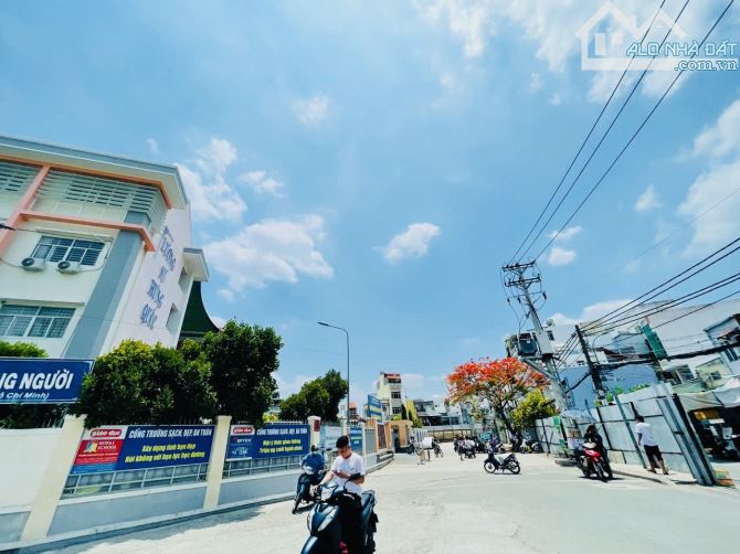 HẼM XE HƠI GẦN 60M2 ĐẤT K QUY HOẠCH  NẰM NGAY NGÃ TƯ TƯƠNG LAI SẦM UẤT  NHÀ NGAY NGÃ TƯ CH - 3