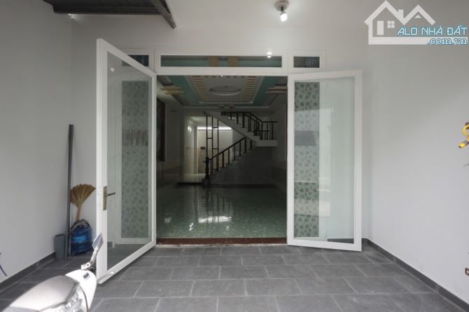 NHÀ ĐẸP - HẺM ÔTÔ - 3 TẦNG - 5x14M - GẦN MEGA - TÔ KÝ Q12 - NHỈNH 4 TỶ - 3