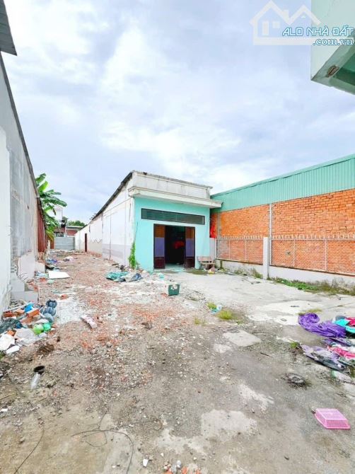 Bán nền biệt thự mặt tiền giá rẻ đường Trần Quang Diệu tdt 335m2 thổ cư cấp phép chính - 3