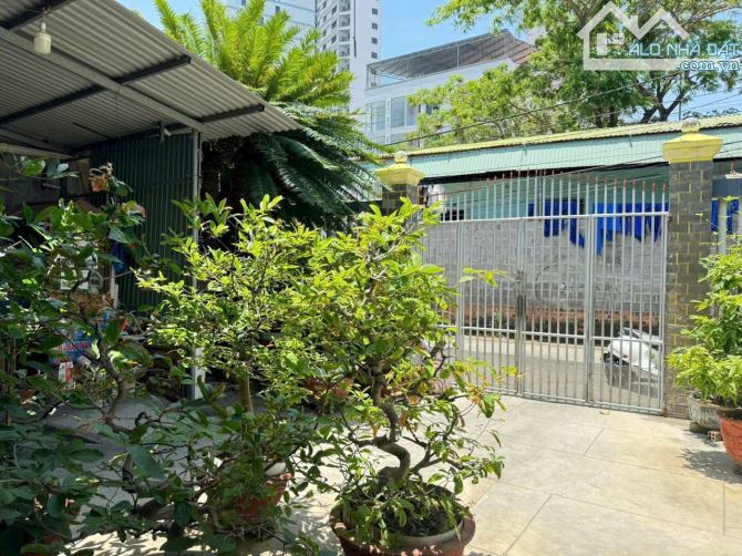 Bán lô đất 206 m2 ngang 11,43 mét- sát biển Ba Làng - 3