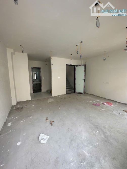 Bán nhà Ngõ 49 thuý lĩnh _ 3 bước ra ô tô_ diện tích 40m2 - 3