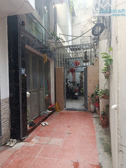 💥 GIÁ SỐC HƠN 5 TỶ – NHÀ ĐẸP 5 TẦNG, SÁT GA TÀU TRÊN CAO. - 3