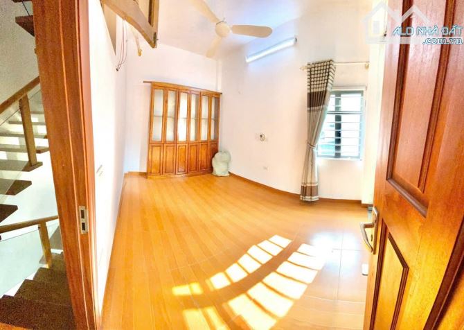 Hiếm - Nhà Thuỵ Phương 5 tầng 40m2 lô góc - ô tô đỗ cửa - gần ô tô tránh, ngõ thông - sổ x - 3