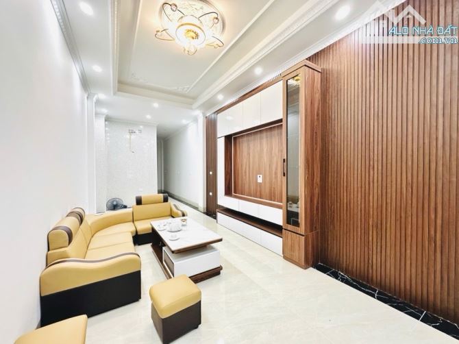 BÁN NHÀ MẶT PHỐ PHÚ DIỄN-Ô TÔ TRÁNH- VỈA HÈ-KINH DOANH THANG MÁY-NHÀ MỚI KENG - 3