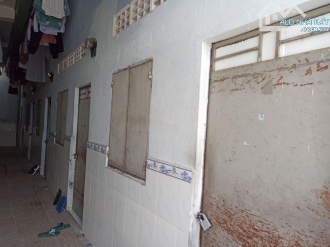 Bán Nhà 1 Trệt 2 Lầu + 7 Phòng Trọ, Trung Tâm Dĩ An, 240m2, sổ riêng, đường ô tô, giá mềm - 3