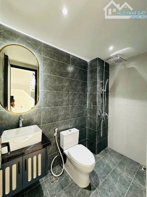 Siêu phẩm 5 tầng gara ô tô 7 chỗ DT 4,2 x 12m full nội thất đường Lê Đức Thọ P16 Gò Vấp - 3