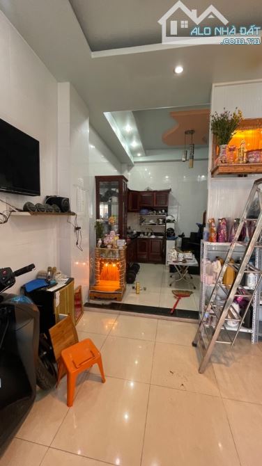 Bán nhà hẻm Lê Văn Lương P Tân Kiểng Quận 7. 37m2 - 3