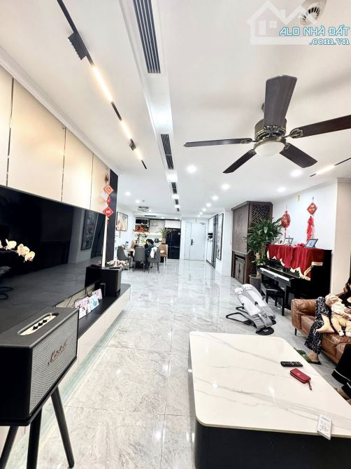 THÁP A SKYLINE VĂN QUÁN_BIỆT THỰ TRÊN CAO_CĂN GÓC_VIEW HỒ_FULL NỘI THẤT_136M2*3 NGỦ*12TỶ - 3