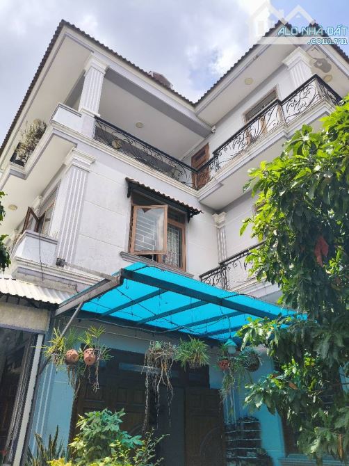 Biệt thự hai mặt tiền hẻm THẠNH XUÂN 33, P. THẠNH XUÂN, Q12. dt.213m2 ( 13x16 ) 💰12.5 tỷ