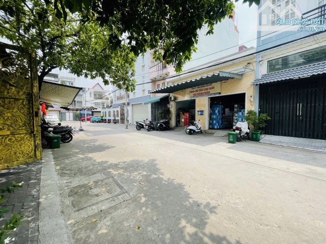 BÁN NHÀ 103M² - 4 TẦNG ĐẸP - HẺM 6M - ĐÔ ĐỐC LONG, TÂN PHÚ - GẦN CHỢ TÂN HƯƠNG - 3