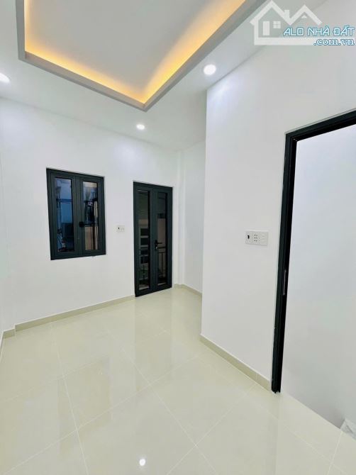 BÁN GẤP NHÀ ĐẸP 2 TẤM Q4 GIÁP Q1 GIÁ CHỈ 1 TỈ 860 SỔ RIÊNG HẺM 2,5M AN NINH - 3
