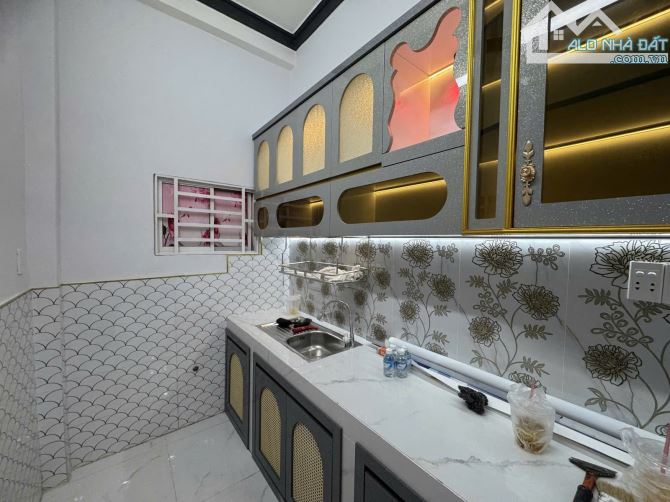 QUẬN 6 NHÀ MỚI 2 TẦNG Ở NGAY - 38M2(3.2M*12) - 2PN 2WC - - 3