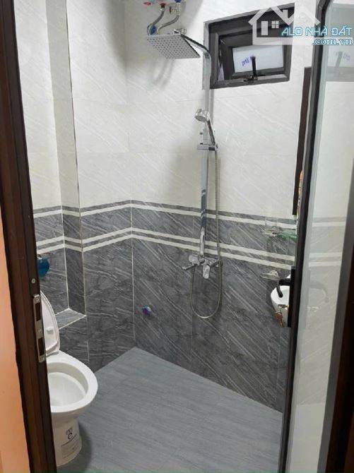 CỰC HIẾM, OTO vào nhà- Phúc Đồng - Long Biên giá chỉ nhỉnh 7 Tỷ 32m x 5T - Bay nhanh - 1