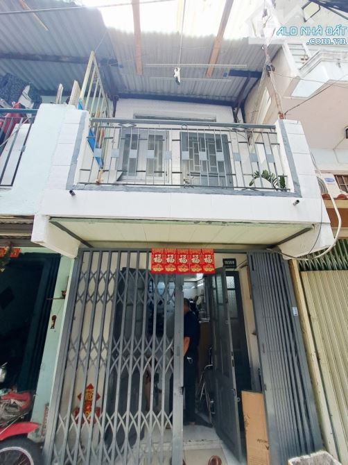 Bán nhà P5 Q11 2ty5. Sổ riêng, 2 tầng, 2pn. Ngay Đầm Sen. - 4