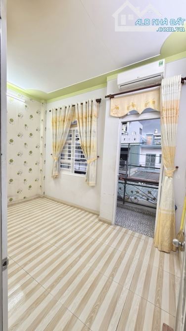 BÁN NHÀ ĐƯỜNG 3tháng2 QUẬN 10- 30m2-3 TẦNG- GIÁ 5,35 tỷ. - 4