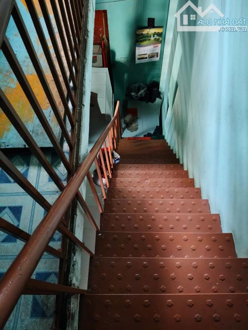 VẠN KIẾP - PHAN XÍCH LONG - GẦN 100M2 - TIỆN XÂY MỚI - LÔ GÓC 2 MẶT HẺM - TRƯỚC NHÀ 4M - 4