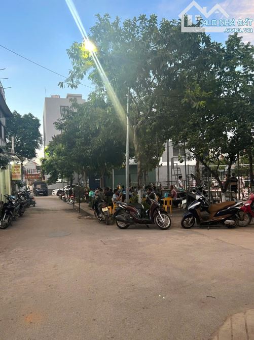 BÁN GẤP LÔ GÓC ĐỨC THƯỢNG 53.4m TC NHỈNH 4 TỶ - 4