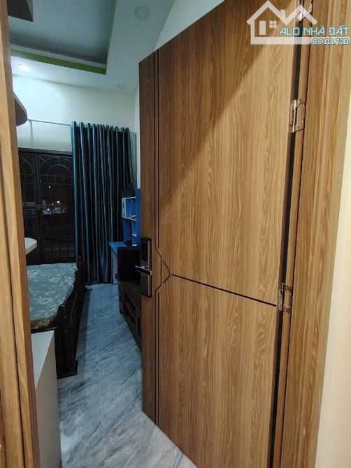 Nhà 1 sẹc-cách 2 căn ra Trần Xuân Soạn-Tân Hưng,2 tầng 36m2,nhỉnh 5 t/y - 4