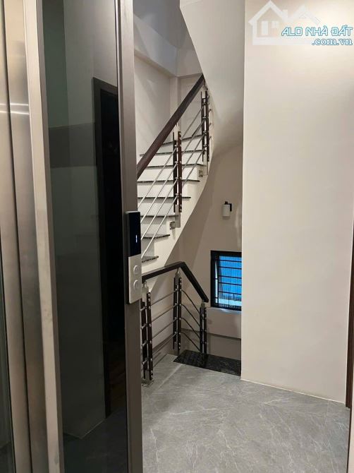 Nghĩa Đô-Hoàng Quốc Việt, phân lô ôtô tránh, vỉa hè, 6T thang máy 65m2 giá chỉ 20 tỉ có TL - 4