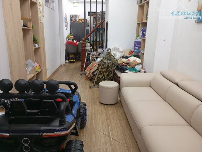 🏡 NHÀ ĐẸP THANH AM – 5 TẦNG LONG LANH – VỊ TRÍ ĐẮC ĐỊA – PHÁP LÝ CHUẨN 🌟  45m2 x 5 tầng - 4