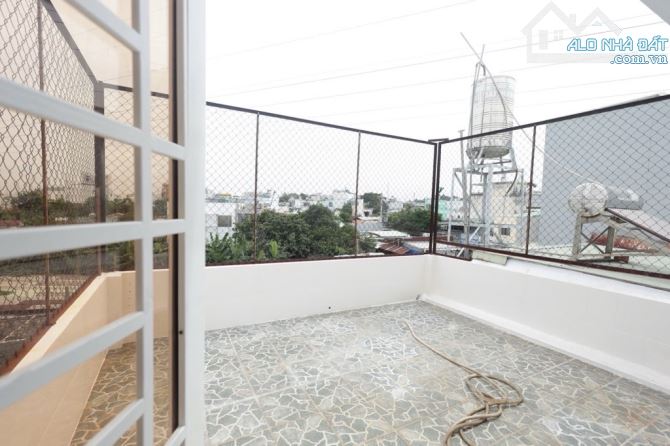 NHÀ ĐẸP - HẺM ÔTÔ - 3 TẦNG - 5x14M - GẦN MEGA - TÔ KÝ Q12 - NHỈNH 4 TỶ - 4