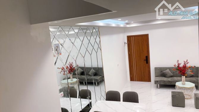 BÁN CĂN HỘ TẬP THỂ TẦNG 3 – NHÀ F, NGUYỄN TRÃI, THANH XUÂN. 68 M2 – 2PN. 2,6 TỶ - 4