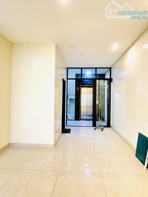 MTKD NGAY 3/2 SẦM UẤT - ĐƯỜNG 30M VỈA HÈ 4M- KD CỰC ĐỈNH 50M2 6 TẦNG NỞ HẬU NHỈNH 22 Tỷ - 4