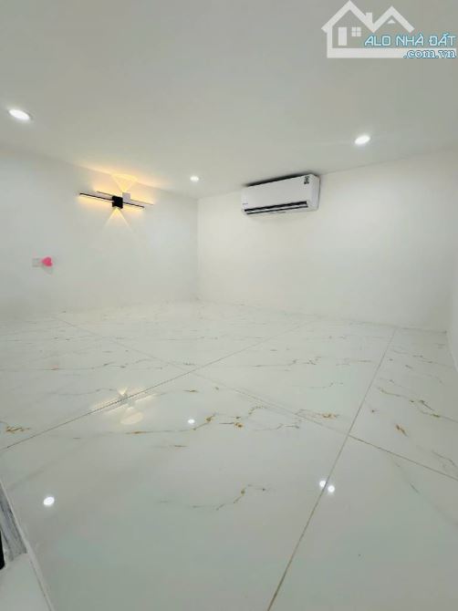 Bán TT tầng 1 Thanh Xuân Bắc, Thanh Xuân, Vỉa hè, Ô tô tránh, Kinh doanh, 22m2, 2.7 tỷ - 4