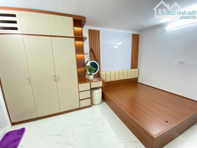 Ô TÔ ĐỖ CỬA – TẬP THỂ BÁCH KHOA – 3 PHÒNG NGỦ – SỔ ĐỎ RIÊNG – CHỈ 4.35 TỶ 🌹 - 4