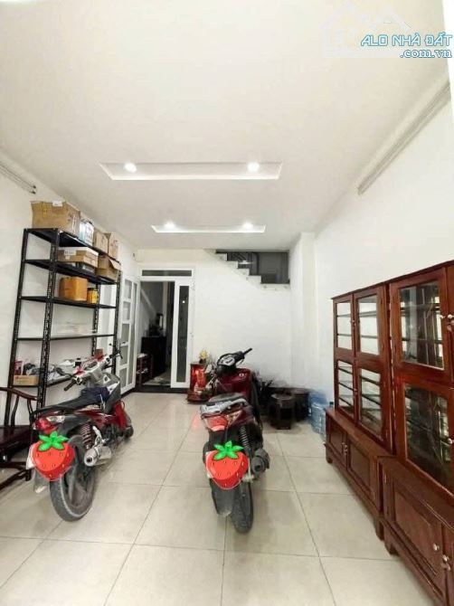 NHÀ NGAY TRÊN MẶT TIỀN KD ĐƯỜNG HUỲNH TỊNH CỦA, QUẬN 3- GIÁ: 6,2TỶ/ NGANG 5,2M X DÀI 16M - 4