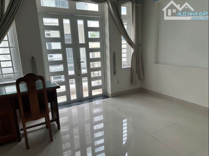 CHO THUÊ NHÀ ĐƯỜNG SỐ 4 GIÁP KDC SÔNG ĐÀ, QLO 13, 1 TRỆT 2 LẦU, 4PN, CÓ NỘI THẤT, 16TR. - 4