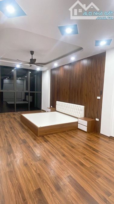 🏠 SIÊU PHẨM PHÂN LÔ VIP - NHÀ 7 TẦNG THANG MÁY - Ô TÔ VÀO NHÀ - KINH DOANH CỰC ĐỈNH 🌟 - 4