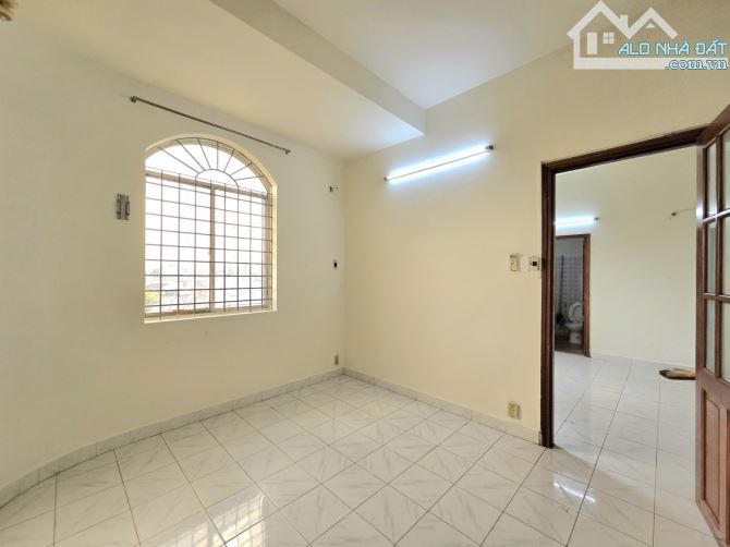 Bán CĂN HỘ CHUNG CƯ _ SỔ HỒNG RIÊNG _ CHỈ 2TỶ7 tại PHÚ NHUẬN - 4
