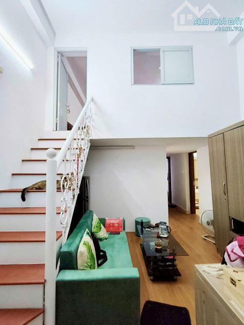 Bán căn hộ CCMN ngõ 102 Trần Thái Tông, Cầu Giấy 63m, 3PN2WC giá 2.2 tỷ, về ở ngay - 4