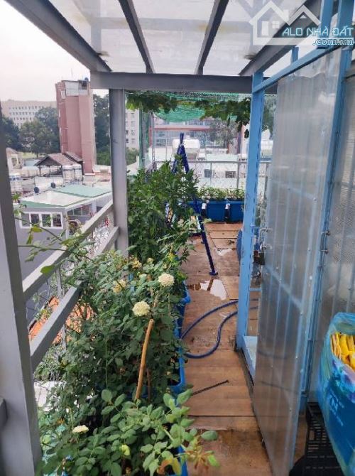 Bán CHDV cao cấp - hẻm xe hơi đỗ cửa - chia sẵn 14 phòng khép kín - dòng tiền tốt - 4