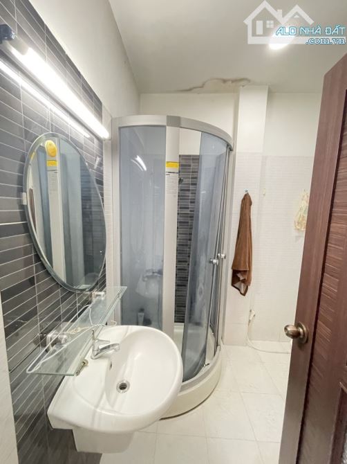 Bán nhà Đường Khuông Việt, Tân Phú - 96m2, 4Tầng - Hẻm 7m xe tải thông - 4