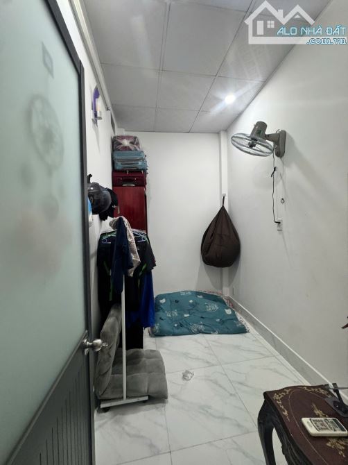 Cần Bán Nhà Mới Đường Bình Đông , Phường Phú Định ( P14 ) Quận 08  2 PN 2 WC  Đúc BTCT - 4