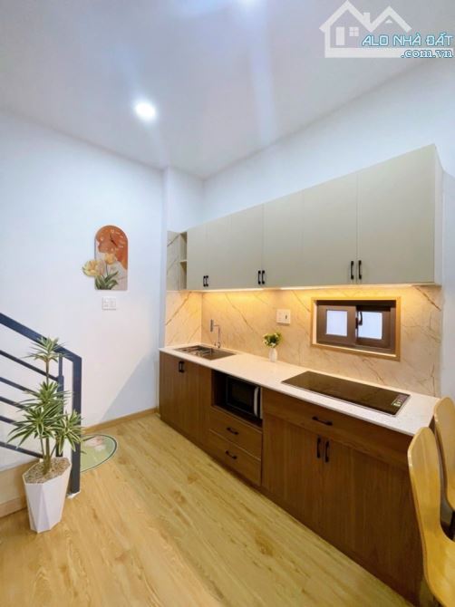Nhà xinh 3 mặt hẻm 10m – Phan Sào Nam, P.11 – 24m² – 2 tầng – 3.55 tỷ - 4