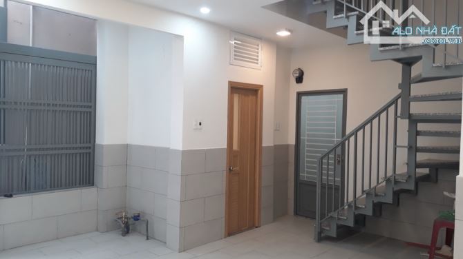 BÁN NHÀ HẺM 44 TRẦN VĂN KHÁNH, TÂN THUẬN ĐÔNG, QUẬN 7 - 51M2 - 4