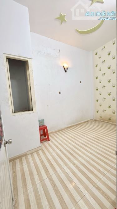 BÁN NHÀ ĐƯỜNG 3tháng2 QUẬN 10- 30m2-3 TẦNG- GIÁ 5,35 tỷ. - 5