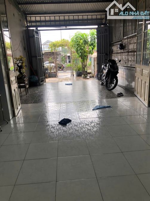 NP900 Bán nhà Mặt Tiền QL.1A 4x48 cách ngã 3 trị an 2km. Xã. Bình Minh, Đồng Nai. Giá chỉ - 5