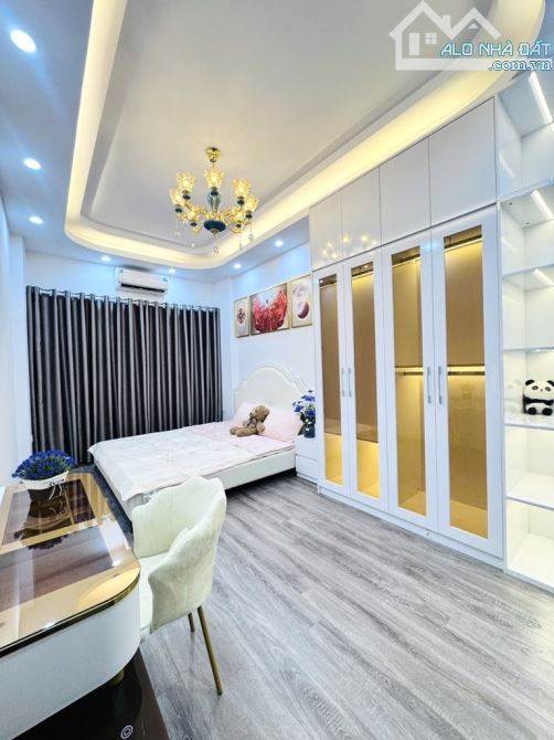 Bán nhà sát hồ Hương Viên-Thông Thọ Lão,4 tầng 3 ngủ,gần hồ hương viên,4 phút lên Hồ Gươm - 5