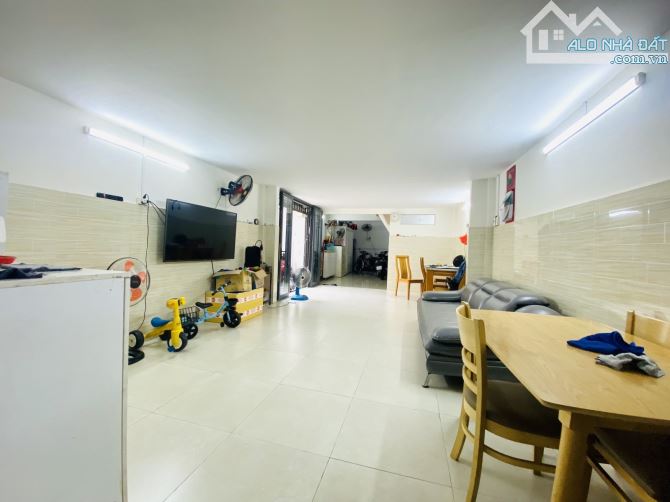Hẻm xe tải, sau lưng ETOWN Cộng Hoà, 94m2, chỉ 9.3 tỷ - 5