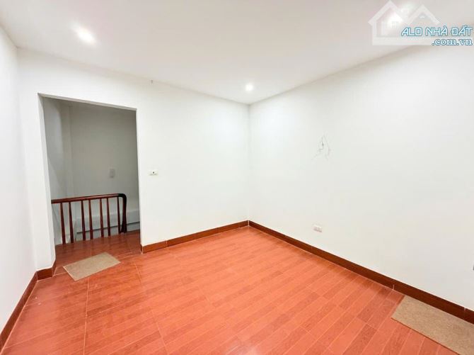 Nhà Xây Mới Koong Đường Láng 35 m2 -5 Tầng 3 Phòng Ngủ -full Công Năng - 5
