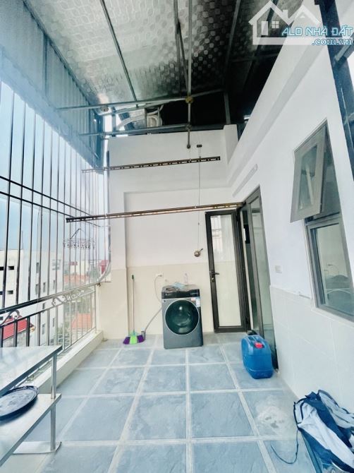 SIÊU PHẨM BÁT KHỐI_LONG BIÊN: 6 TẦNG THANG MÁY_20M RA ĐƯỜNG Ô TÔ_MẶT TIỀN 6,3M_GIÁ 8 TỶ 8 - 5