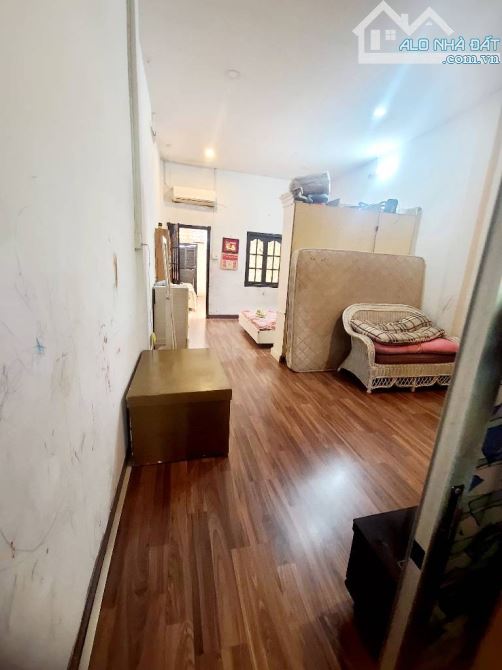 Bán gấp nhà đẹp ở ngay 2 mặt tiền chợ Hoàng Sỹ Khải, xe hơi ngủ nhà 110m3, SHR, HCĐ. - 5