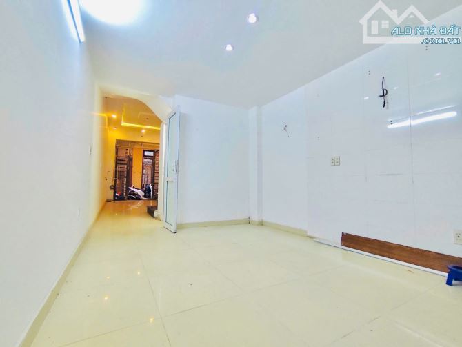 3,4 tỷ,Bán nhà tại 97  Mê Linh,  An Biên, Lê Chân  + Nhà 3,5 Tầng Phố Trung tâm , ô tô 2 c - 5